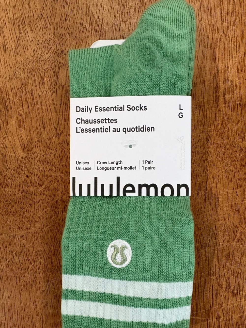 Lululemon daily essential crew socks